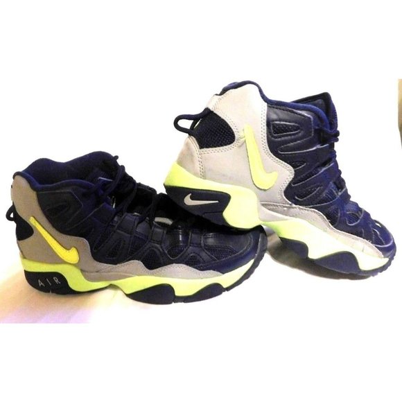 Nike Air Max Slant RARE Size 6.5 Y Dark Grey/Volt- - Picture 5 of 9